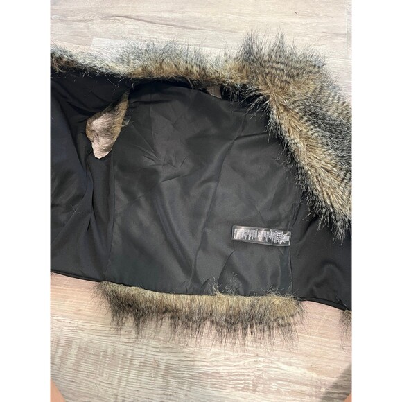Furry Vest Forever 21 size XS women or juniors cute for fall - Picture 5 of 7